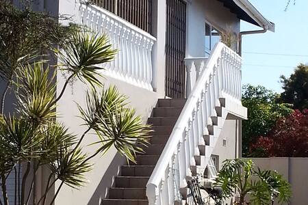 LA LUCIA GUEST ROOM EN SUITE