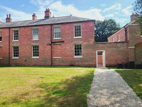 Stunning country home, Bhx, Nec.