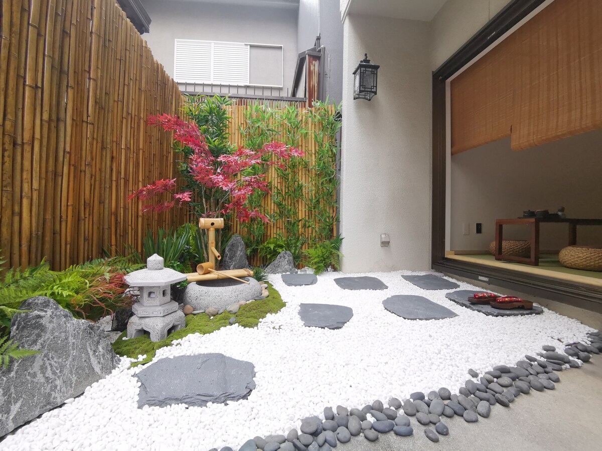 7a02c08d-8a2d-443b-b820-