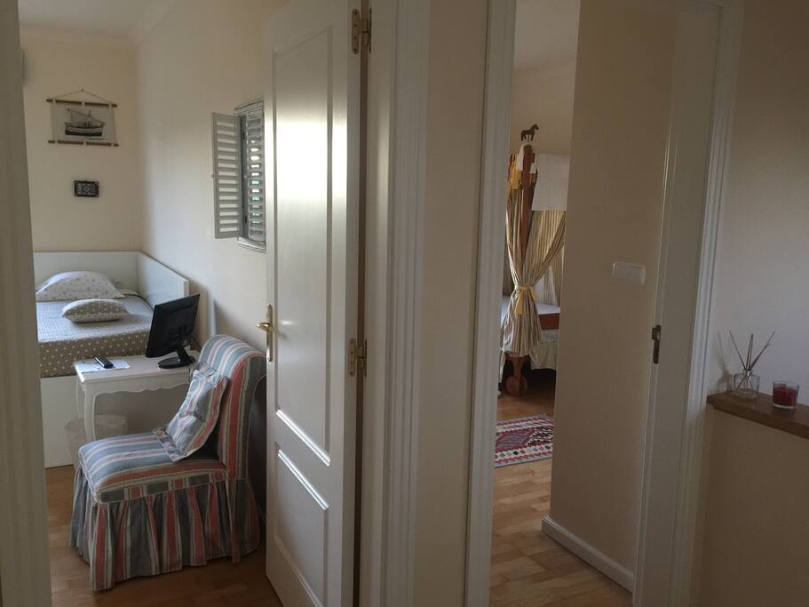 Triple romm and twin-double room w/ view