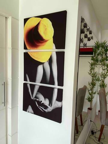 Lindo apartamento, no coração da Barra, vista mar! gallery image 3