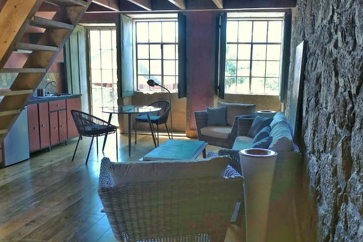 Outlanders. Porto City Center. Vintage Mezzanine - 波多