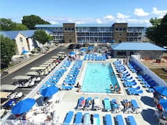 Voted+Put-in-Bay%27s+%231+Lakefront+Condo+212+%288+beds%29