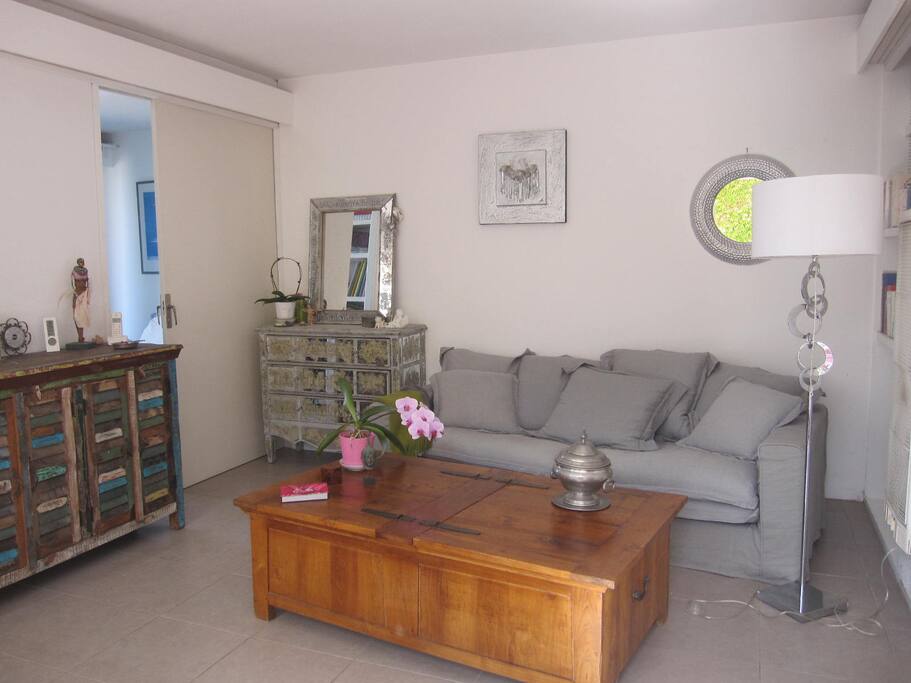 LE SALON