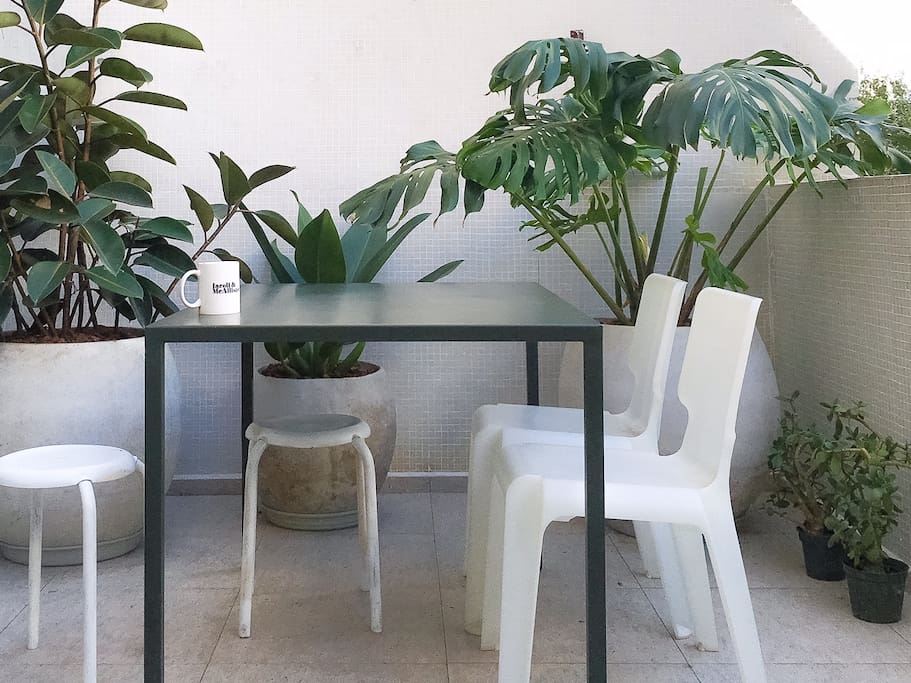 Varanda com 20m² e sol pleno