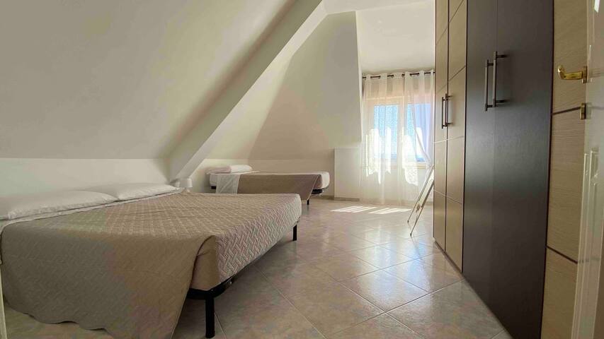 Elyteo House Attico in periferia Roma+ parcheggio gallery image 3