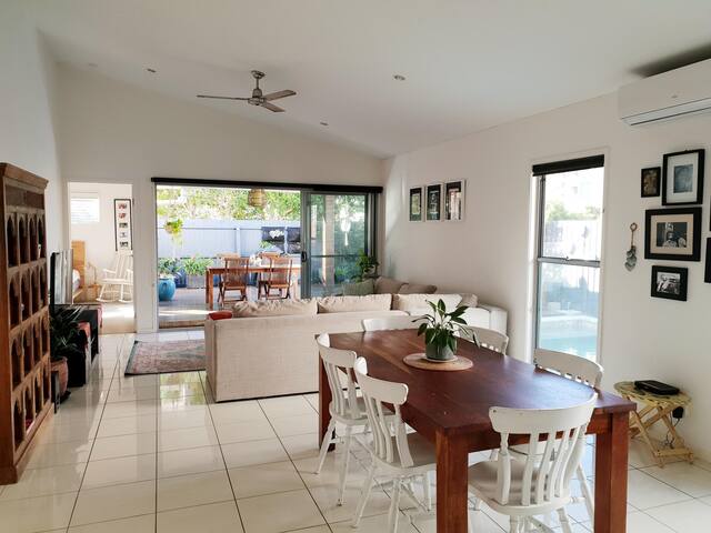 Sun, Surf and Sand Family Holiday Home gallery image 5