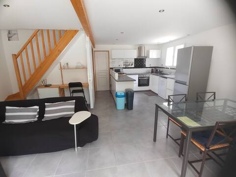Top Airbnb: 70 m2 cottage near lake + mountain biking à Biscarrosse