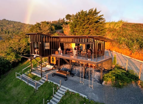 BLACK TI - Luxury Cabin, Poas Volcano