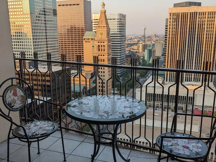 Heart Of Denver Suite: Great View And Location - Denver, CO