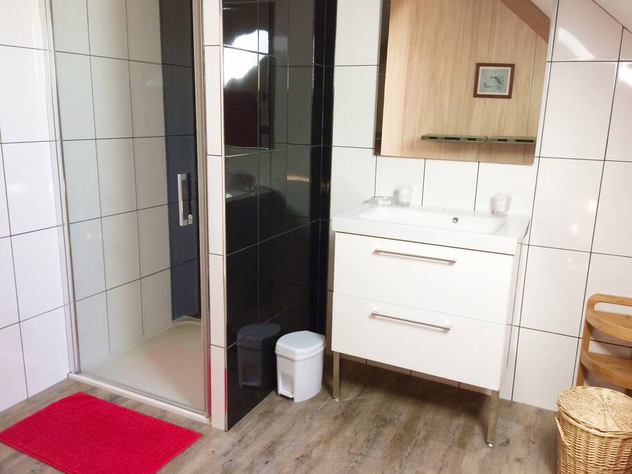 Salle de bain de la chambre parentale