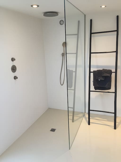 Newly renovated bathing facilities
