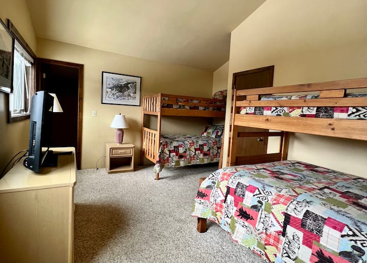 Bunk room
