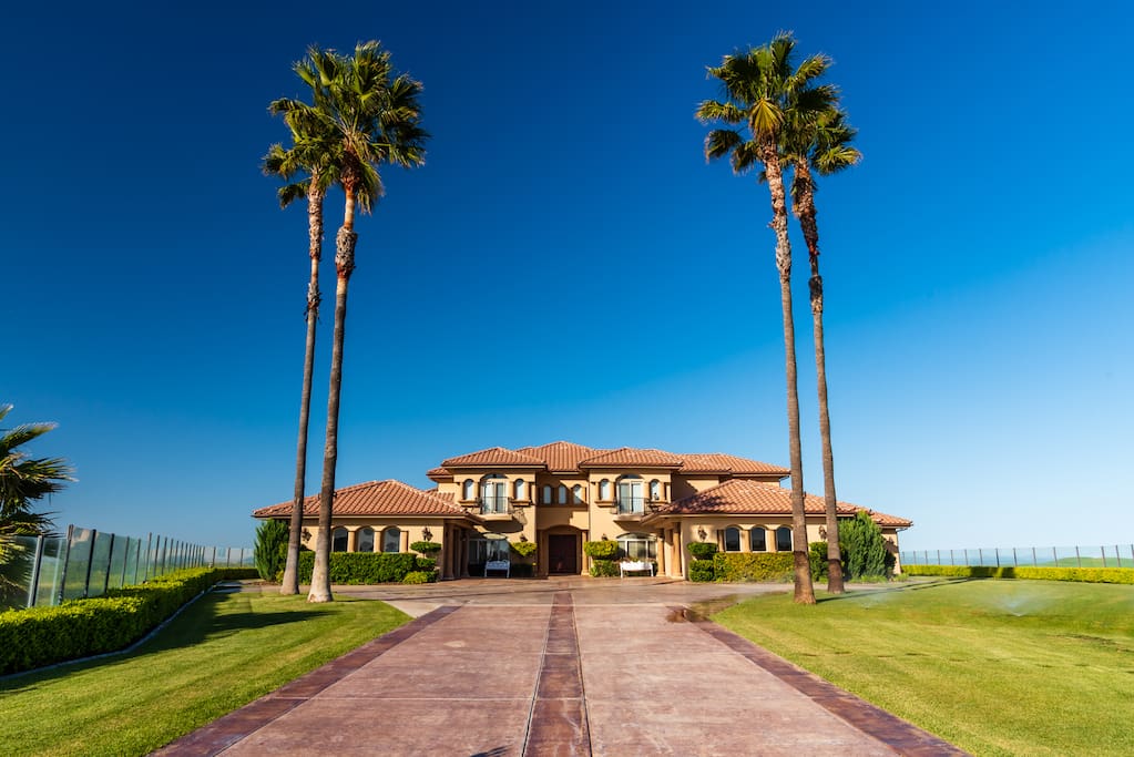 The Shandon House Houses for Rent in Shandon, California, United States