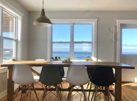 Oceanfront Cottage with Panoramic View