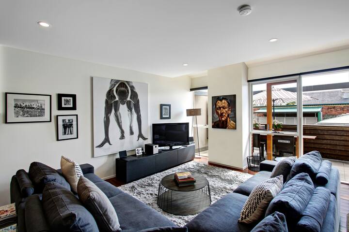 Butter Factory Poolside Apartment #2