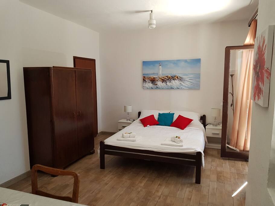 1st bedroom