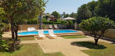 HOUSE 100 m from the BEACH with a SWIMMING POOL