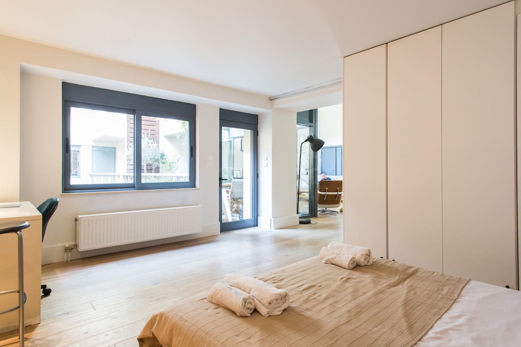 your room has plenty of natural light