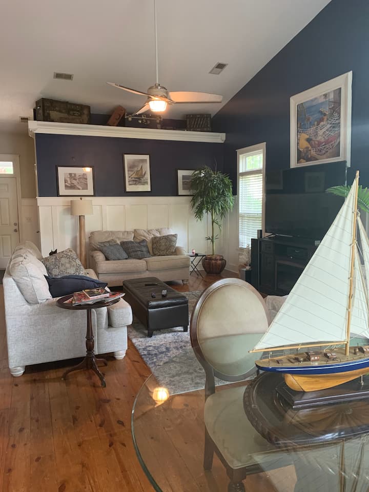 Majestic Cottage - Murrells Inlet, SC