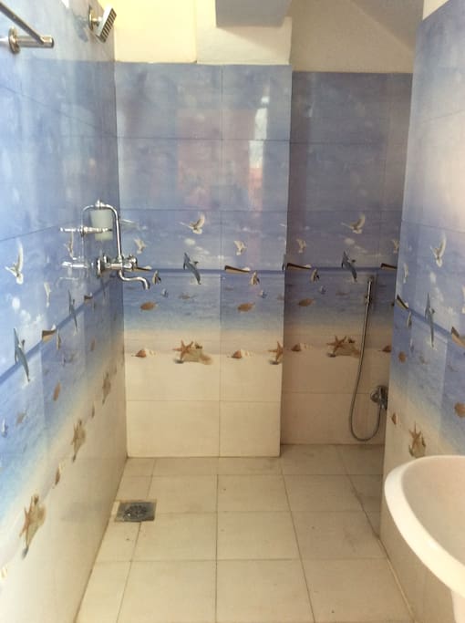 Clean toilet