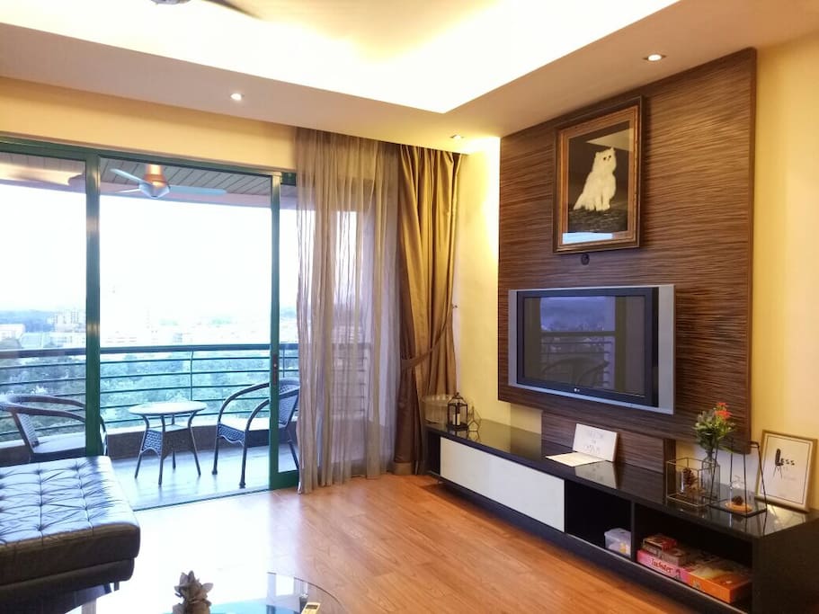 LIVING ROOM WITH AIRCON