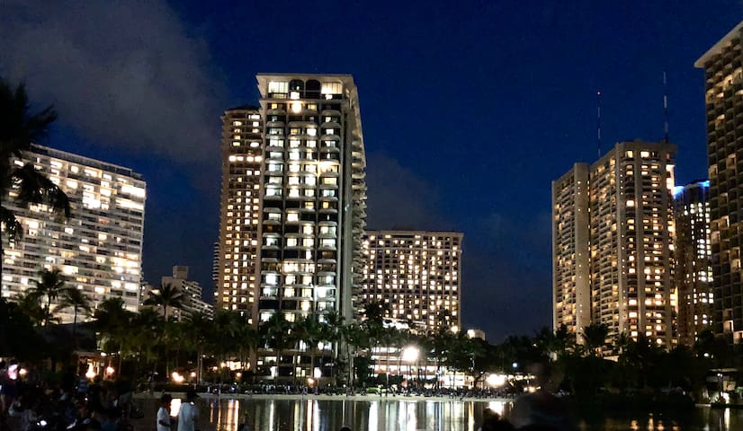 Lagoon Tower – Christmas Week – 2 bedroom/2 bath