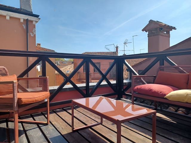 Biennale Art♧Guest House