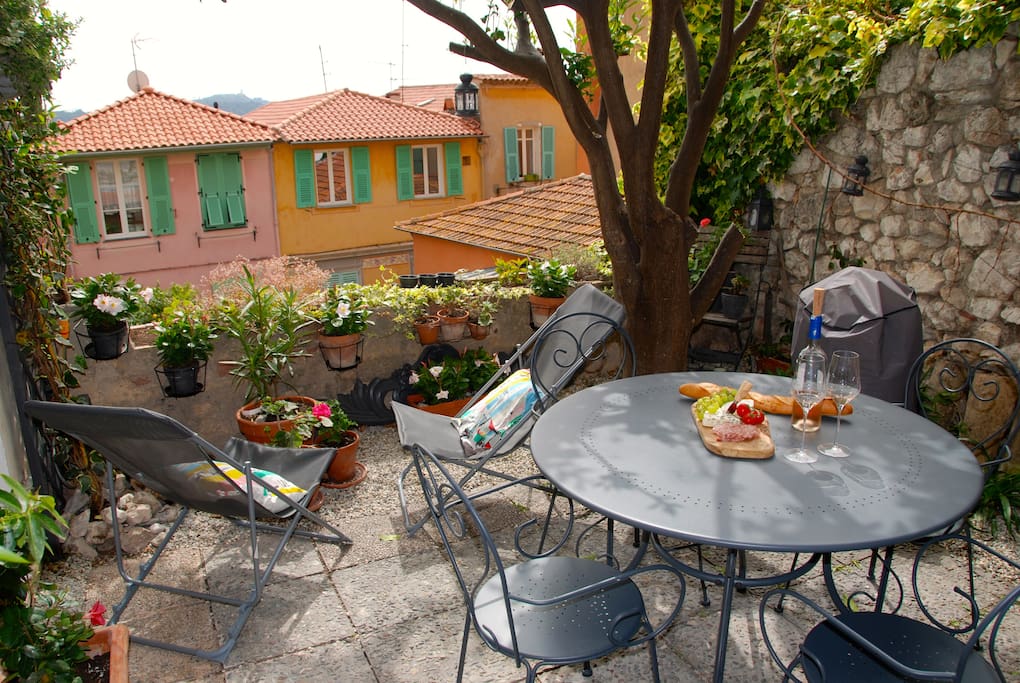 Great space to catch the sun, BBQ, relax and unwind