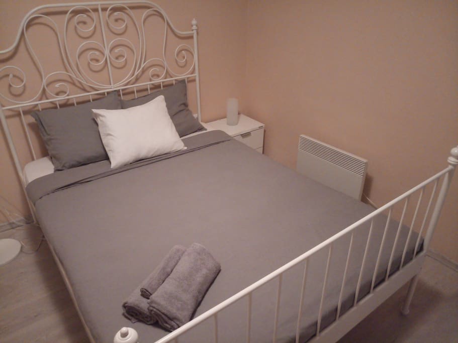 Queen sized IKEA bed.