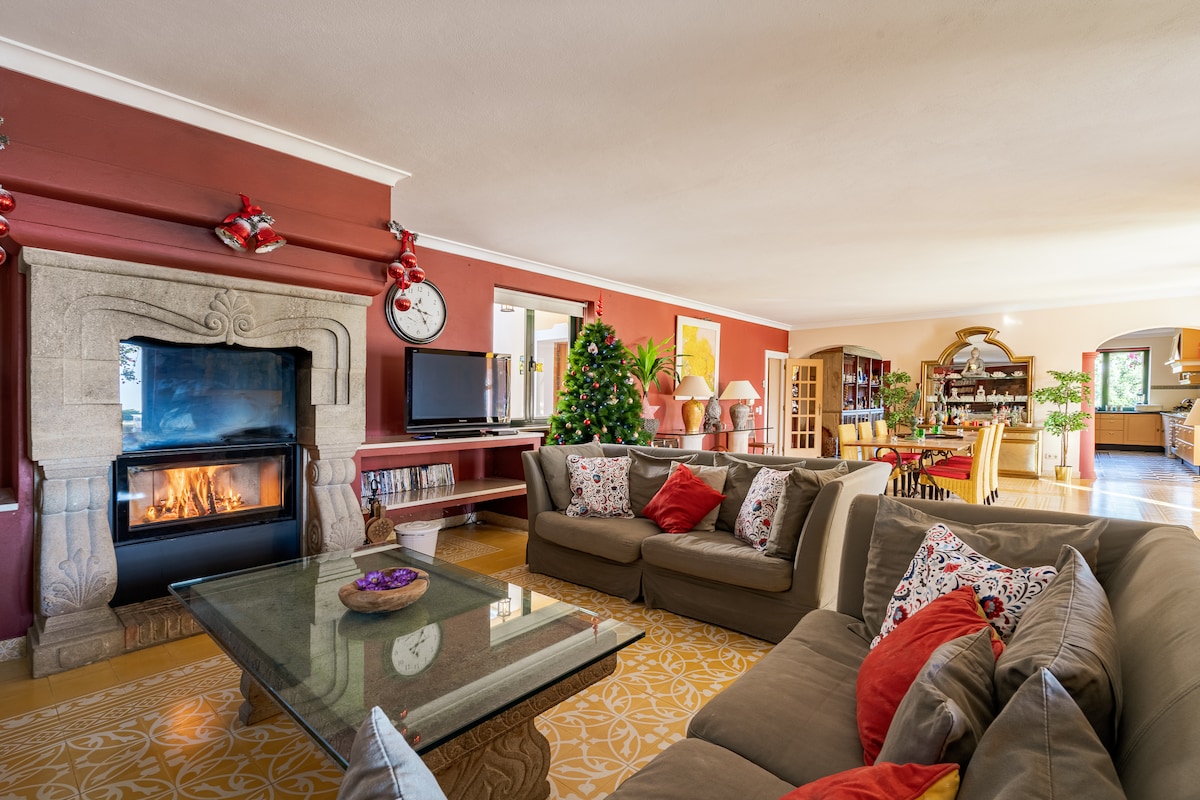 Top Airbnb: "TheBougainVilla" our Luxury Oceanview Villa em Boliqueime