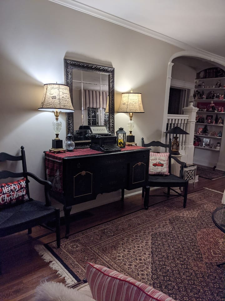 Heavenleigh's  German  Tudor "Hope's Lair" - Cincinnati, OH