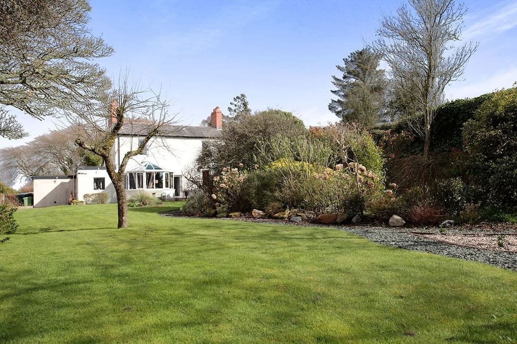 The Garden, with sea views