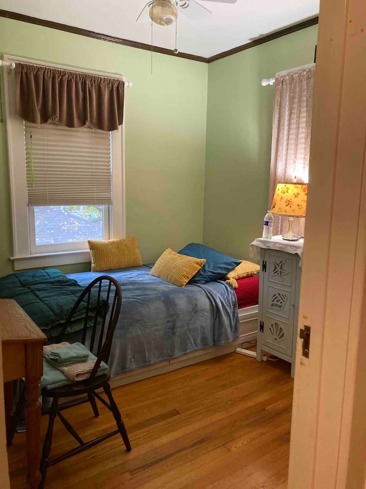 LeMoyne Room Houses for Rent in Syracuse, New York, United States