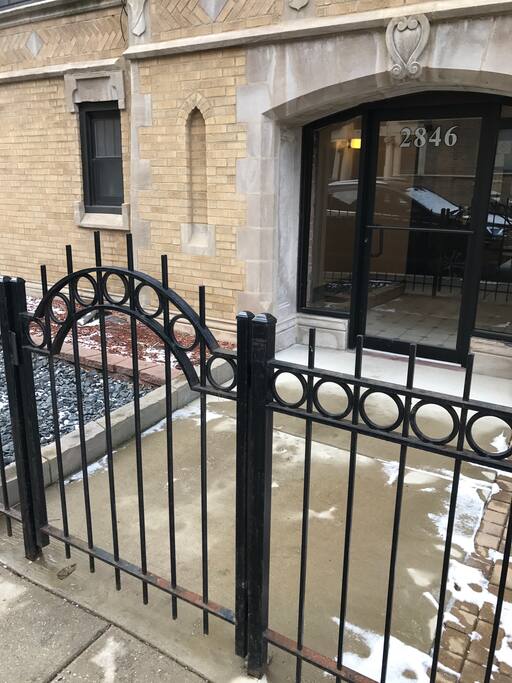 Exterior door to apartment