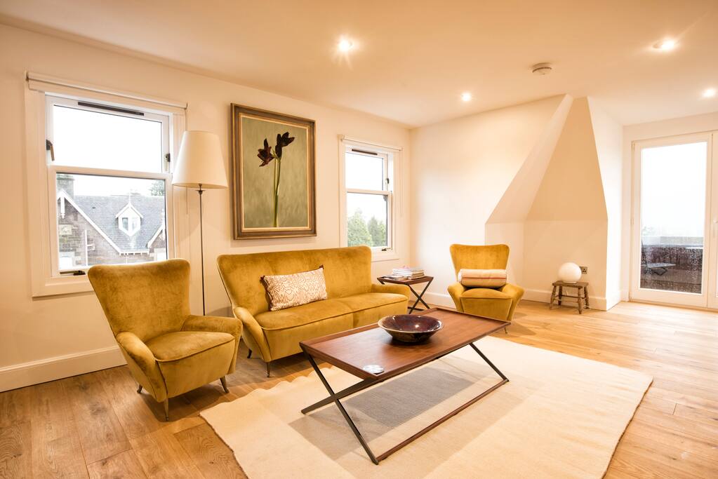 Very cool 1940's original Italian sofa and armchairs