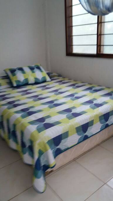 habitacion con cama doble