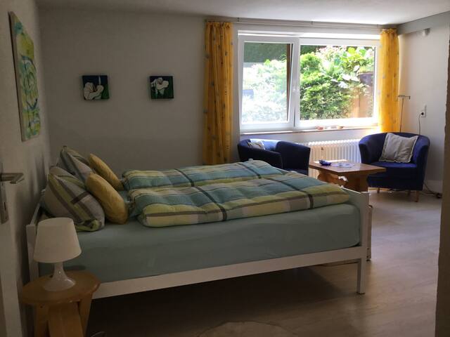 1 Room Apartment for Explorers (Souterrain)