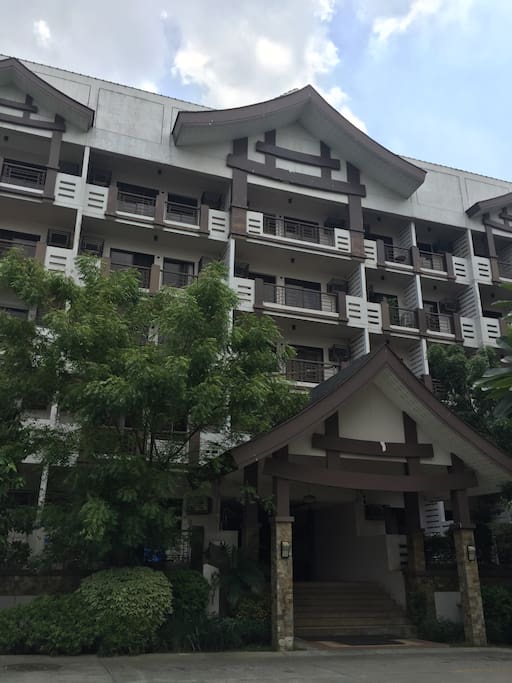 My unit is at the 4th floor and facing the entrance of The Redwoods