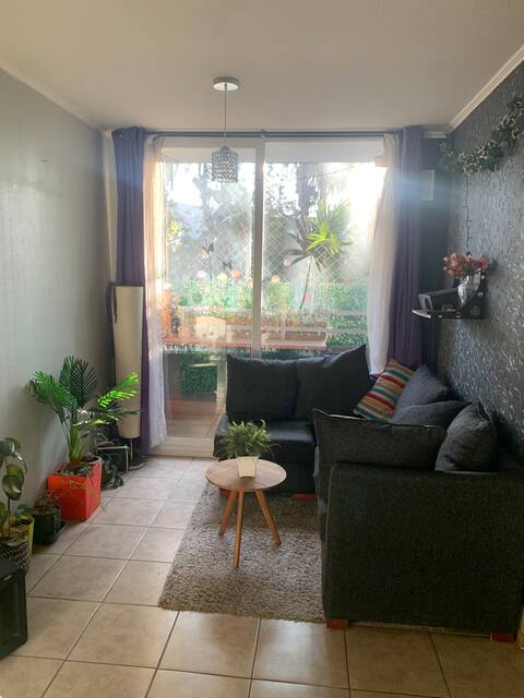 Centrally located, cozy and equipped with nearby Metro.