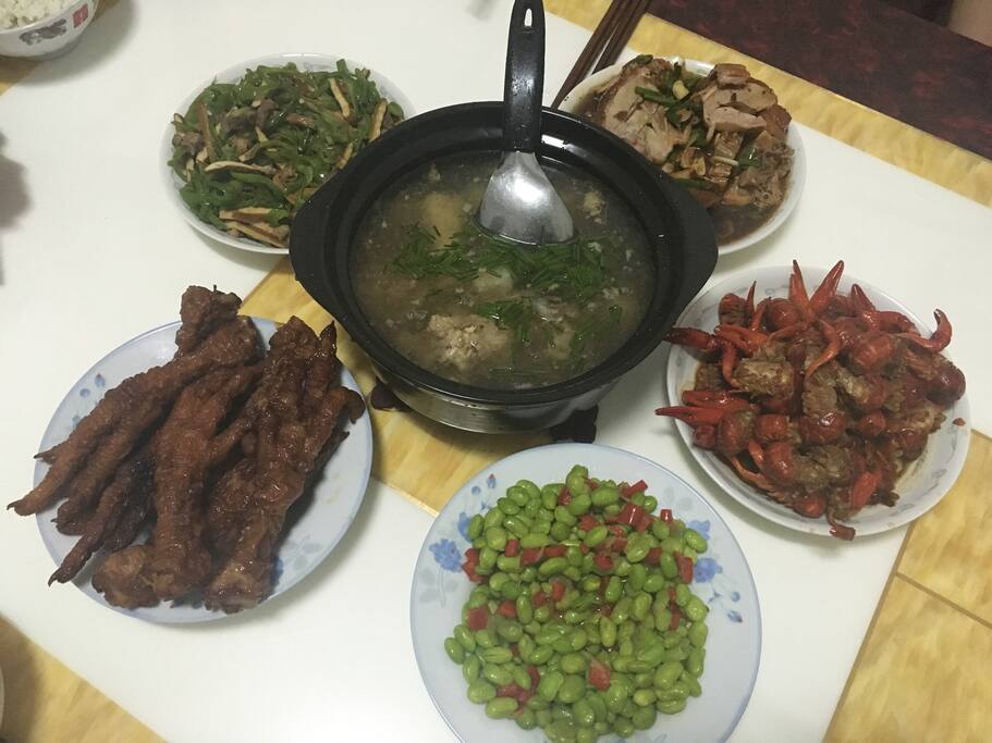 现抓的小龙虾