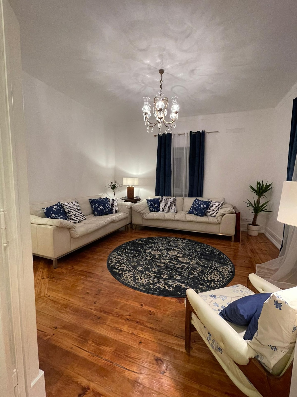 Top Airbnb: Charming villa in the center of the capital of the Algarve em Faro