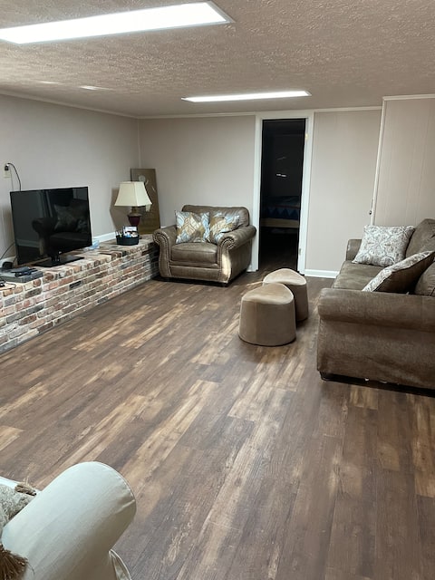 Cozy 2 bedroom on the water with own loading ramp