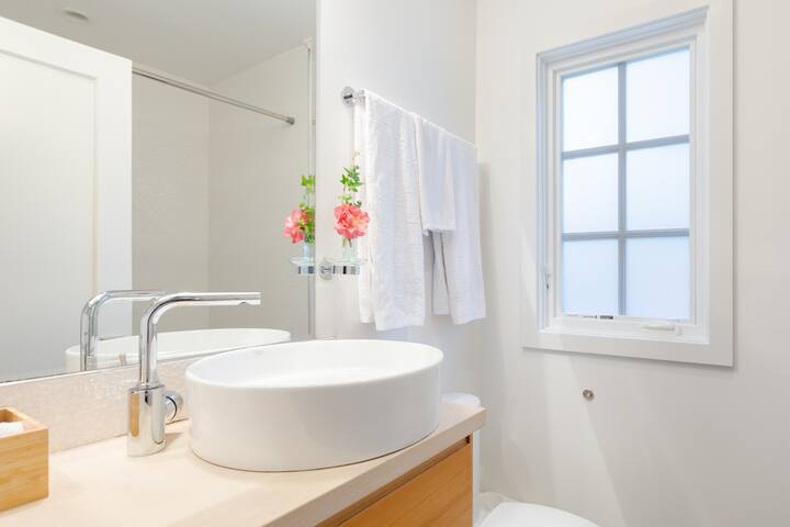 Palo Alto Treehouse in the Birthplace of Silicon Valley gallery image 5