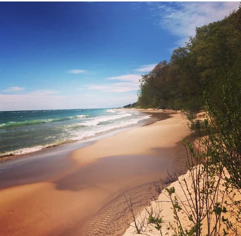 Lake Michigan classic cottage