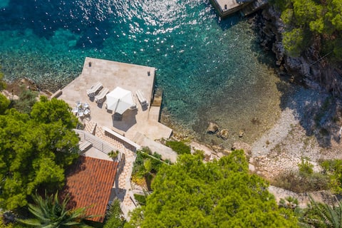 Luxury Villa Oceanus