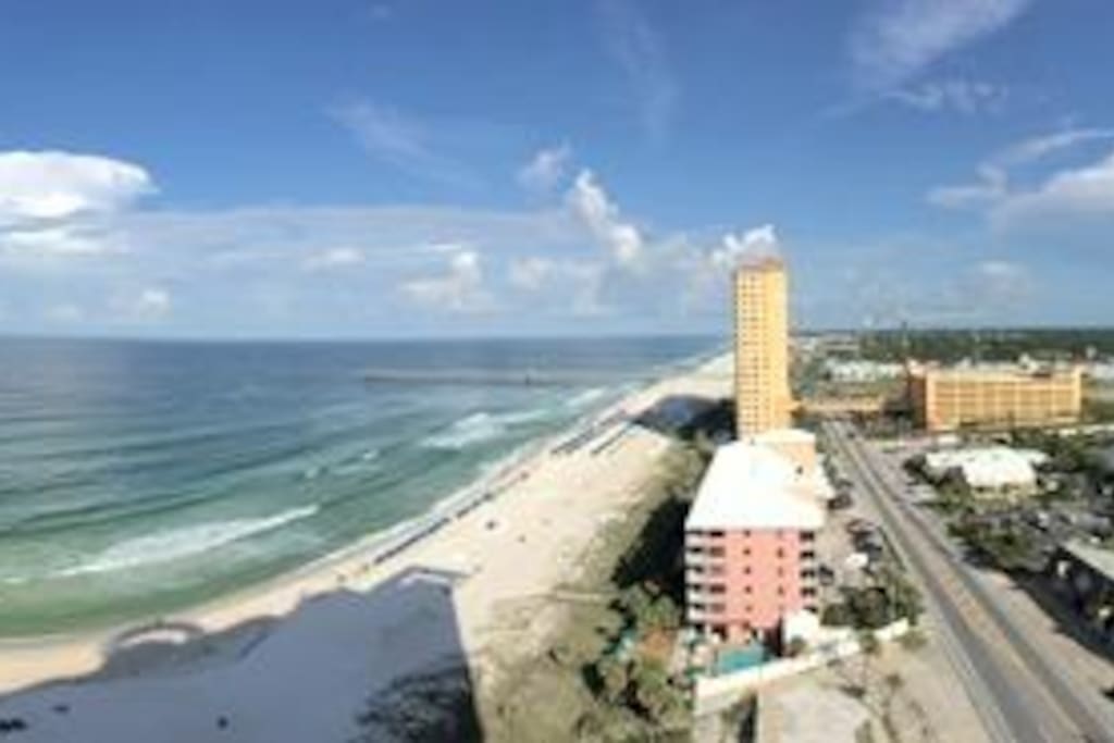 Panoramic view of beach, Pier