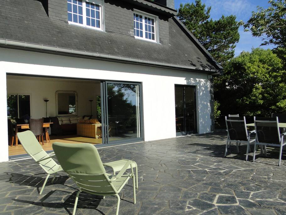 Terrasse coté Sud Ouest