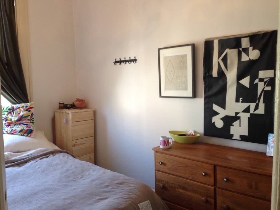 Cozy and clean - hipster vibe :)