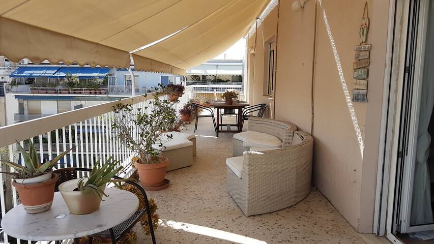 Sky Apartment- Athens Center, 5 BD, 3.5 BATH gallery image 3